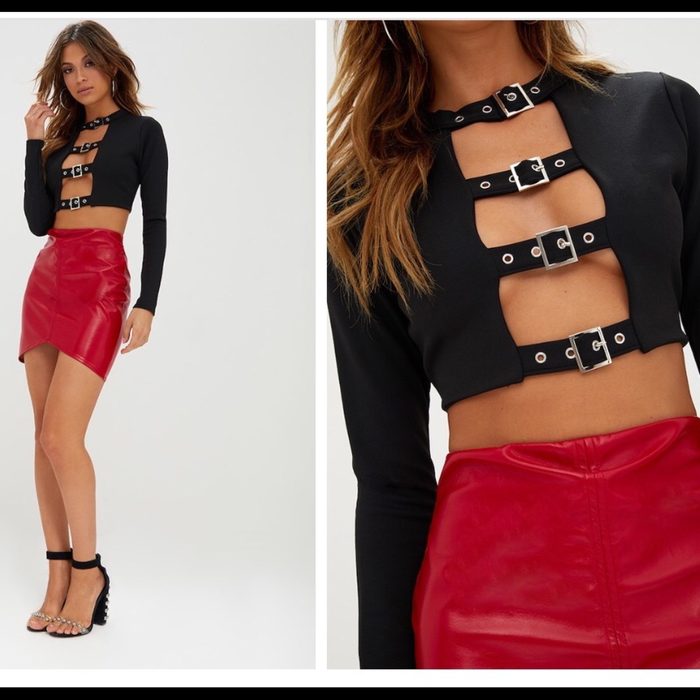 NWT Pretty Little Thing Long Sleeve Buckle Crop